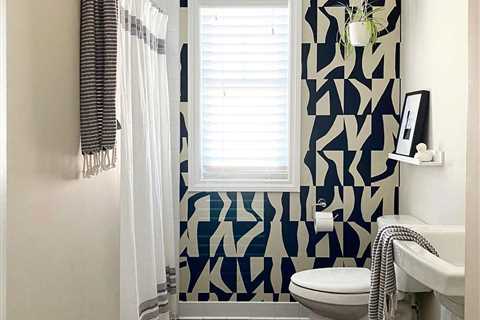 9 Bathroom Wallpaper Ideas