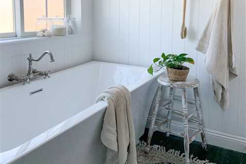 8 Farmhouse Bathroom Ideas