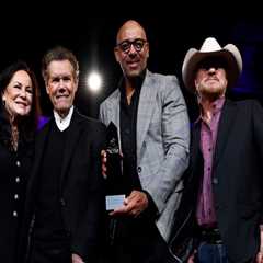 The Music Industry in King County, Washington: Celebrating Notable Awards and Recognition